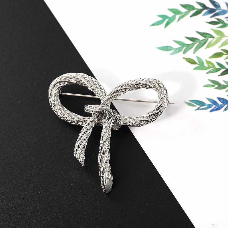 Broches classiques en métal po - Men'S Formal Wear Jewelry avis et prix